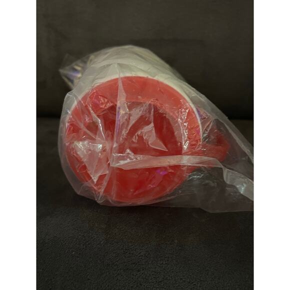 Vintage Trump Plaza Plastic travel coffee mug- NOS - Picture 2 of 2